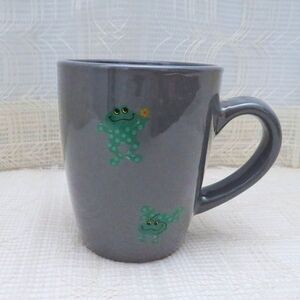 Handmade Gray Coffee Mug With Frogs 11 Ounces